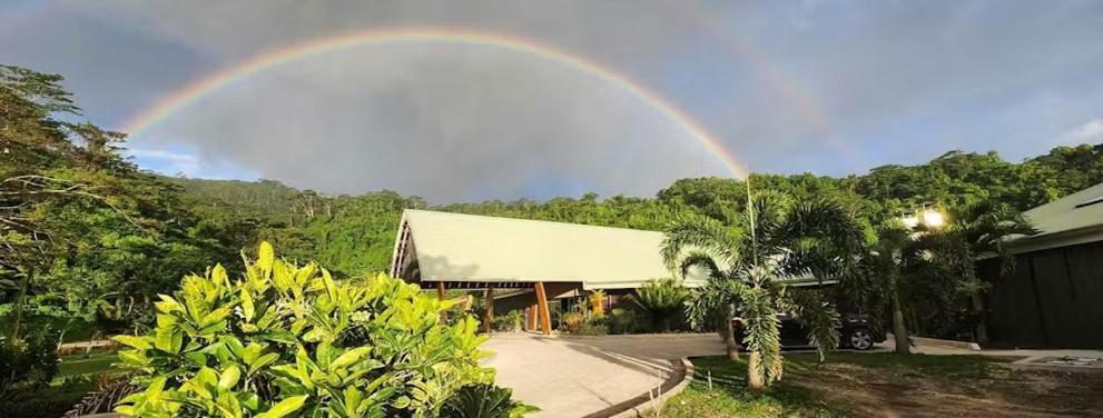 Survivor Samoa Beach Resort Falelatai 外观 照片