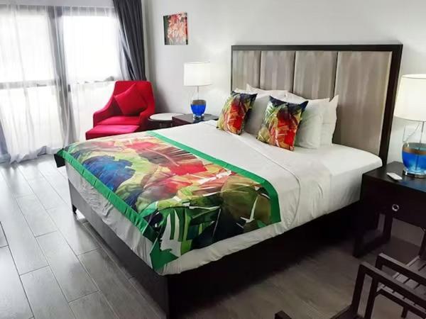Survivor Samoa Beach Resort Falelatai 外观 照片