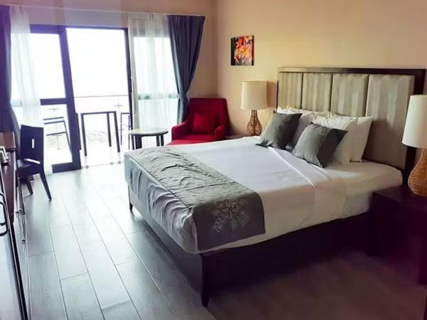 Survivor Samoa Beach Resort Falelatai 外观 照片